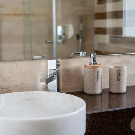 Luxury Vau With Private Heated Pool * بورتيماو