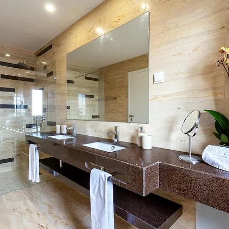 Villa Luxury Vau With Private Heated Pool Portimão