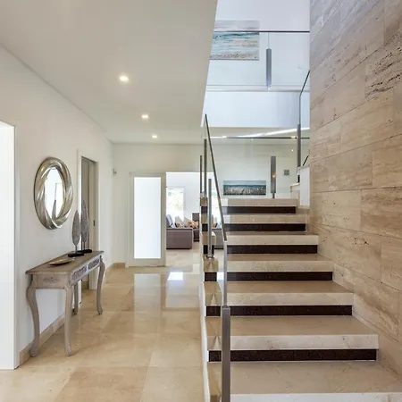 Luxury Vau With Private Heated Pool بورتيماو
