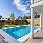 Luxury Vau With Private Heated Pool פורטימאו