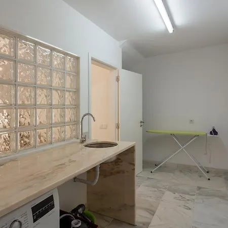 Luxury Vau With Private Heated Pool Villa