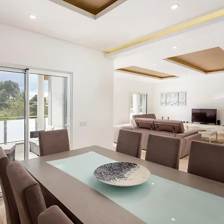 Luxury Vau Beach With Private Heated Pool Portimao