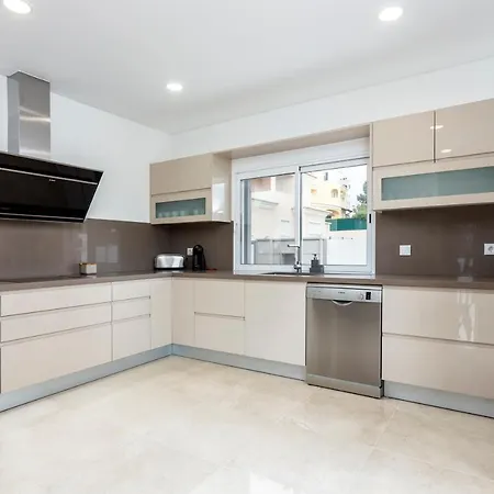 Villa Luxury Vau With Private Heated Pool *